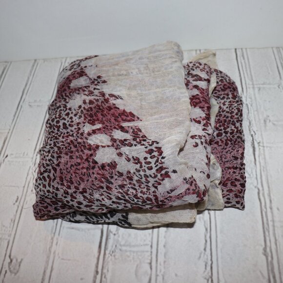 🐾 Pink Animal Print & Cream Scarf – 42" × 63" Statement Size · Soft Drape · - Picture 2 of 4